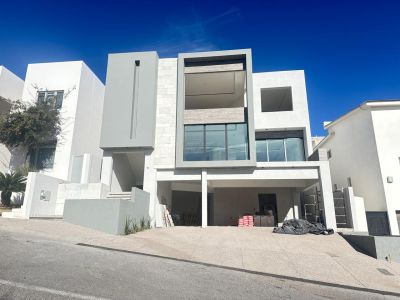 RESIDENCIA EN VENTA